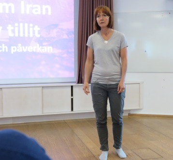 En ledig föreläsare i strumplästen En ledig föreläsare i strumplästen