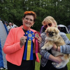 Hässleholm Int BT-3 BIR-junior, CERT, J-Cacib Domare Kirsten Pedersen, Danmark