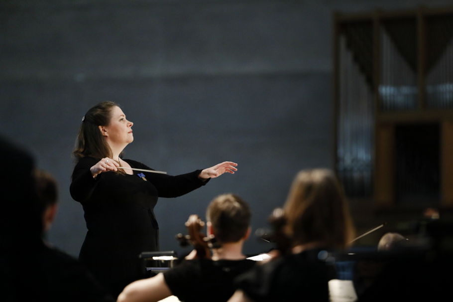 Merete Ellegaard, dirigent