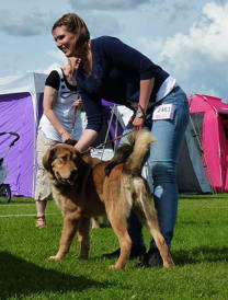 Disa with her handler Maria when becoming BOB puppy in Köping.