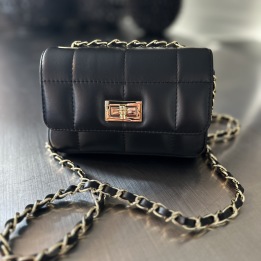 A IBME BLACK MINI BAG