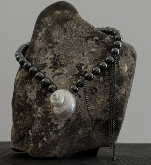 A NÜ DENMARK Cave No. 9 Necklace BLACK