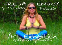 Freja Enjoy doing Dolphin Yoga. She is founder of Dolphin Yoga, and a Yoga Master. Freja Enjoy doing Dolphin Yoga. She is founder of Dolphin Yoga, and a Yoga Master.