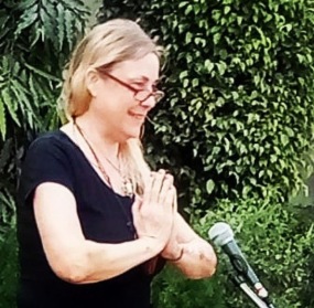 Freja Enjoy taking & singing to children in a public school i India 2018 Freja Enjoy taking & singing to children in a public school i India 2018