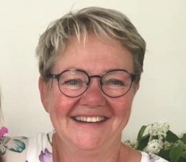 Lotta Bergqvist, kursledare, hälsorådgivare och energiterapeut. Jag tillämpar visdom både från Ayurveda och den kinesiska medicinen. Lotta Bergqvist, kursledare, hälsorådgivare och energiterapeut. Jag tillämpar visdom både från Ayurveda och den kinesiska medicinen.
