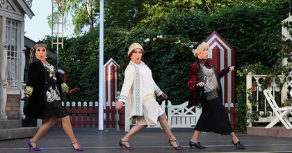Anna spelar just nu rollen som författarinnan Hilma i det klassiska lustspelet "FARS LILLA TÖS" tillsammans med Eva Rydberg, Fredrik Dolk, Birgitta Rydberg, Mia Poppe, Anders ”Ankan” Johansson, och Kalle Rydberg på Fredriksdalsteatern i Helsingborg. Anna spelar just nu rollen som författarinnan Hilma i det klassiska lustspelet "FARS LILLA TÖS" tillsammans med Eva Rydberg, Fredrik Dolk, Birgitta Rydberg, Mia Poppe, Anders ”Ankan” Johansson, och Kalle Rydberg på Fredriksdalsteatern i Helsingborg.