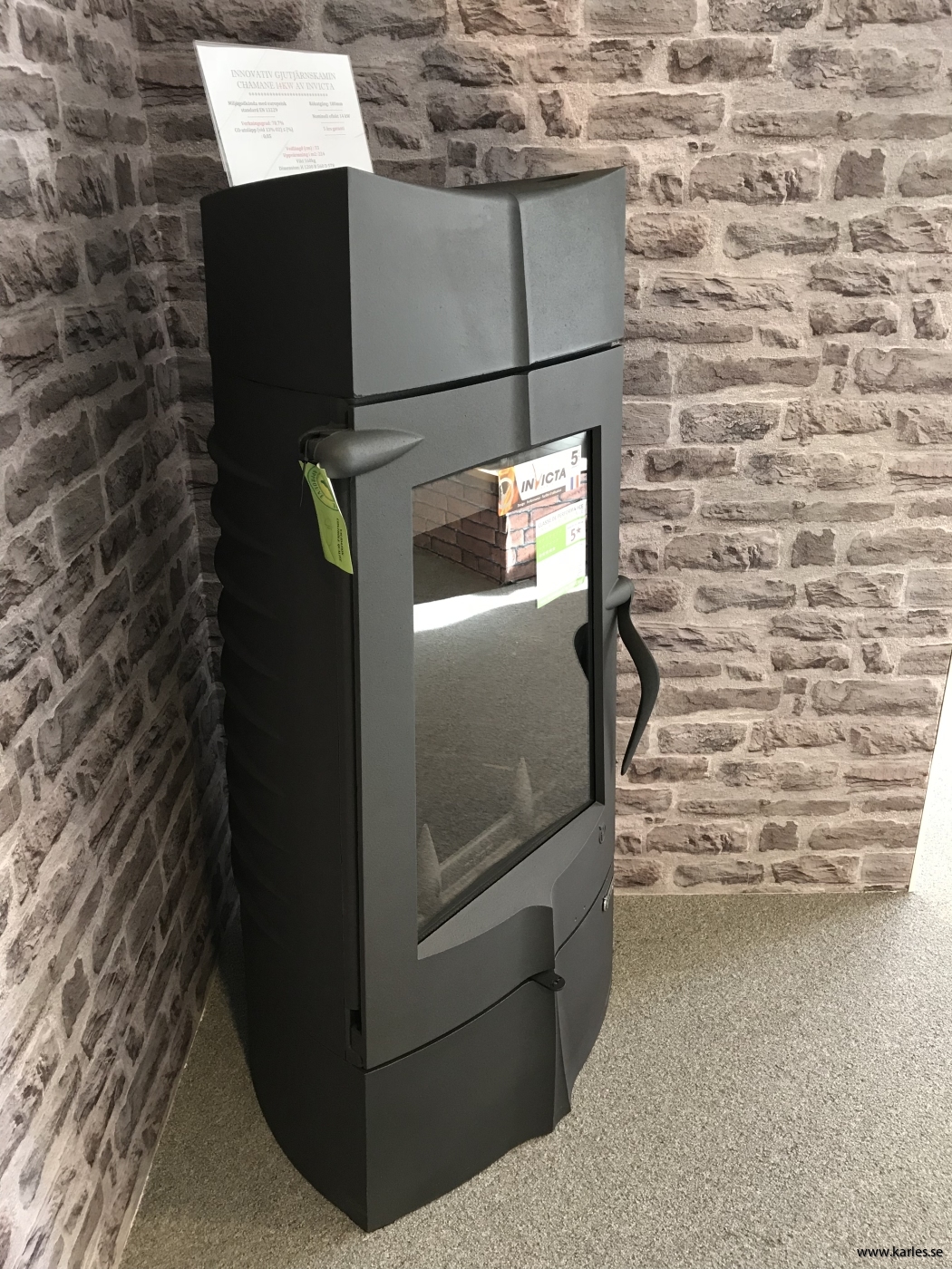 Innovativ gjutjärnskamin Chamane 14kW av Invicta | KARLES-butik