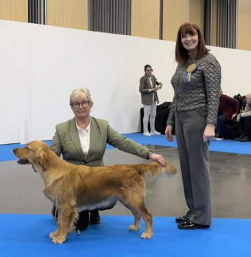 Cola med Domare Diana Stewart-Ritchie