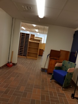 Simsalabim Förvandlingsdesign_Återbruket_Helsingborg_Före2 Simsalabim Förvandlingsdesign_Återbruket_Helsingborg_Före2