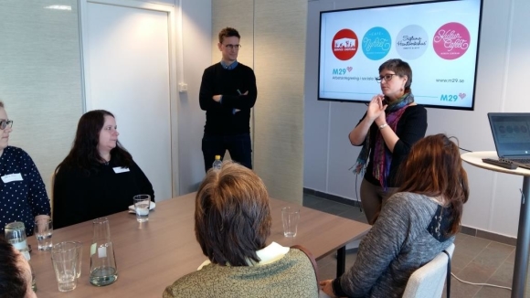 Oskar Rommel från M29 och Karina Johansson från Coompanion informerade om arbetsintegrerande företag. Oskar Rommel från M29 och Karina Johansson från Coompanion informerade om arbetsintegrerande företag.