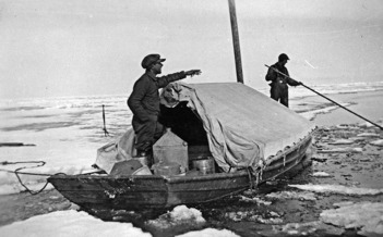 Säljägare från norra Sverige och Finland tillbringade flera månaderpå Bottenviken isvidder i jakten på säl. Säljägare från norra Sverige och Finland tillbringade flera månaderpå Bottenviken isvidder i jakten på säl.