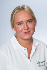 Nellie, barnskötare Nellie, barnskötare