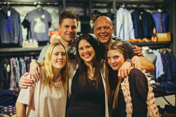Jag och mitt dreamteam på Stajlish vid öppning 2014. Joakim, Zach. Jensine, jag och Matilda Jag och mitt dreamteam på Stajlish vid öppning 2014. Joakim, Zach. Jensine, jag och Matilda