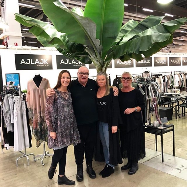 Ajlajkteamet laddade på Formex 2018, Mirjam, Tommy, Sofia och Leena. Ajlajkteamet laddade på Formex 2018, Mirjam, Tommy, Sofia och Leena.