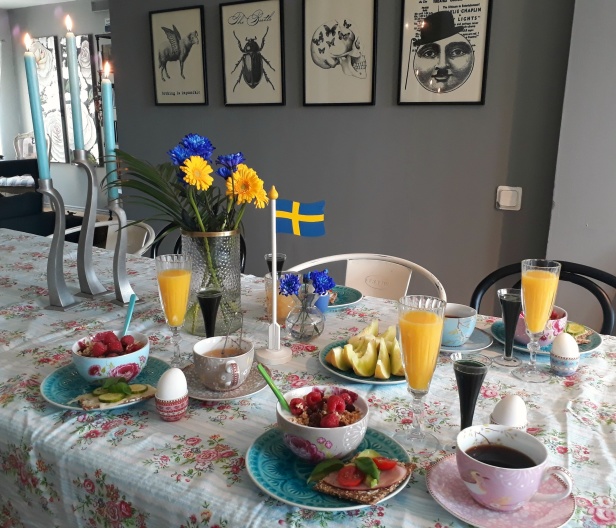 Nationaldagsfrukost hemma hos Fru Fiffelin Nationaldagsfrukost hemma hos Fru Fiffelin