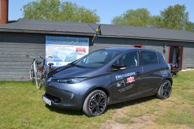 Elbil funkar bra på Gotland där avstånden är små och vi kör på egenproducerad energi från solen Elbil funkar bra på Gotland där avstånden är små och vi kör på egenproducerad energi från solen