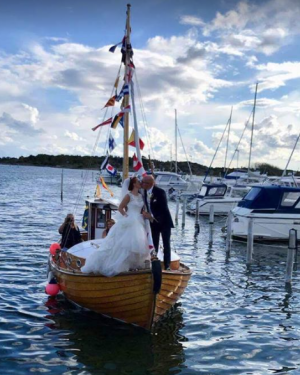 Den 25 augusti gifte vi oss. En helt underbar dag! Nu är det dags att ta tag i barnfrågan igen. Den 25 augusti gifte vi oss. En helt underbar dag! Nu är det dags att ta tag i barnfrågan igen.