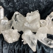 Bergkristallkluster 261-280 gr