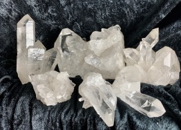 Bergkristallkluster 381-400 gr