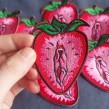 Fruitussy - broderad jordgubbe