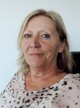 Yvonne på Livskraft & Balans i Falkenberg är sorgterapeut & certifierad handledare i sorgbearbetning & Krishantering Yvonne på Livskraft & Balans i Falkenberg är sorgterapeut & certifierad handledare i sorgbearbetning & Krishantering