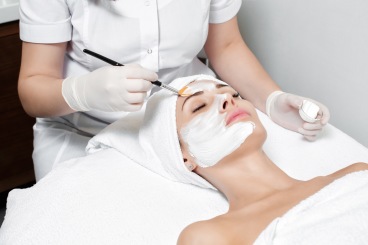 Medicinska Ansiktsbehandlingar hos Skincare By Victoria