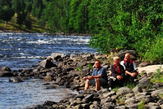 Öreälven, Lögdeälven, Vindelälven och Umeälven är fyra brusande älvar med vilda forsar och fiskrika vatten. Copyright och fotograf är Visitumea Öreälven, Lögdeälven, Vindelälven och Umeälven är fyra brusande älvar med vilda forsar och fiskrika vatten. Copyright och fotograf är Visitumea