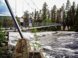 Bild ifrån Mårdeldforsarna. Copyright och fotograf visitumea. Bild ifrån Mårdeldforsarna. Copyright och fotograf visitumea.