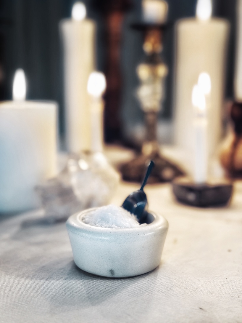 Salt, Fullmåne,  Månförmörkelse,  Ritual och Ceremoni