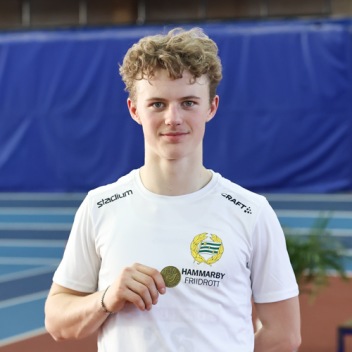 Juniorrekord i mångkamp!