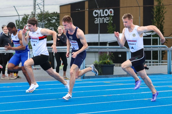100 meter - 11,22 - 8:a