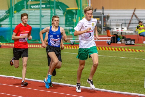 Tobias Pettersson - 3000 meter - 7:a - 10:15.16