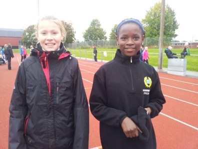 Tilda Kapell och Sira Gassama på STH-Cup 2012 Tilda Kapell och Sira Gassama på STH-Cup 2012