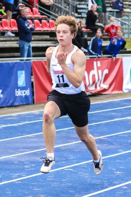 Fabian Lindroth  - 100 meter - 9:a - 12,05