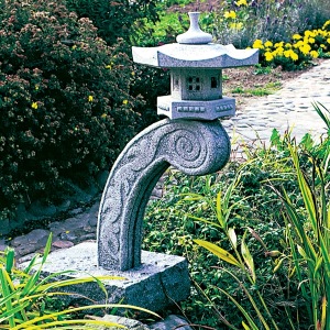 japansk trädgård Rankei lanterna