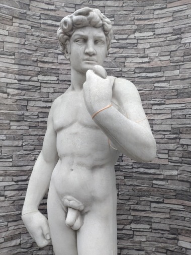 Staty Aponetto , trädgårdskonst vit