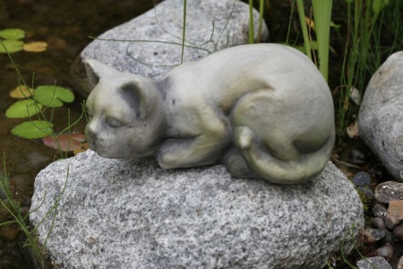 Trädgårdsfigur katt, trädgårdskonst