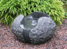 vattenstenar i granit
