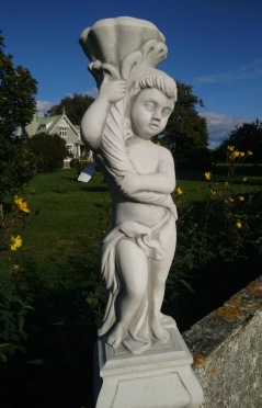 Staty Viljulus, trädgårdskonst vit