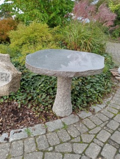 Granitbord, Trädgårds bord