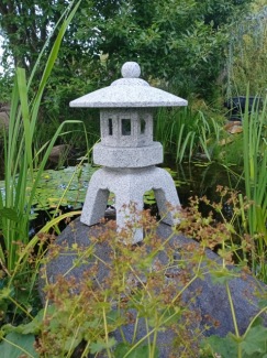 JApansk trädgård Senuji lanterna