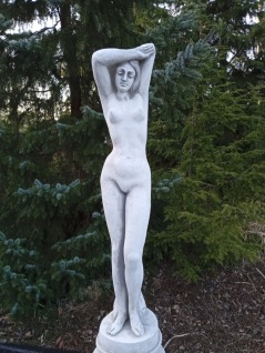 Staty Pimperia trädgårdskonst