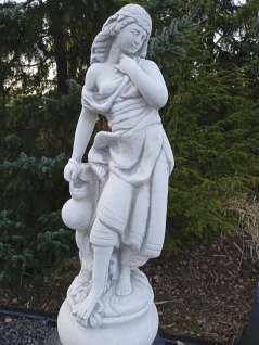 Staty trädgårdskonst vit