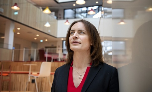 Jessica Gow/TT Caroline Farberger, vd på ICA Försäkring, hoppas att också andra försäkringsbolag ska modernisera sina hemförsäkringar och se till att de täcker våld i hemmet. Jessica Gow/TT Caroline Farberger, vd på ICA Försäkring, hoppas att också andra försäkringsbolag ska modernisera sina hemförsäkringar och se till att de täcker våld i hemmet.
