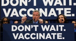 Shannon Stapleton/Reuters/TT New Yorks borgmästare Bill de Blasio har utlyst nödläge efter mässlingsutbrott i delar av stadsdelen Brooklyn. Shannon Stapleton/Reuters/TT New Yorks borgmästare Bill de Blasio har utlyst nödläge efter mässlingsutbrott i delar av stadsdelen Brooklyn.