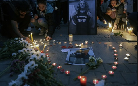 STR/AP/TT Journalisten Viktoria Marinova mördades i bulgariska Ruse i oktober förra året. Mördaren döms till 30 års fängelse. Arkivbild. STR/AP/TT Journalisten Viktoria Marinova mördades i bulgariska Ruse i oktober förra året. Mördaren döms till 30 års fängelse. Arkivbild.