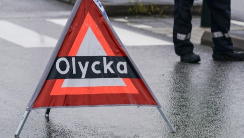 Johan Nilsson/TT Polis, räddningstjänst och Trafikverket har ryckt ut för att ta hand om åtta ton mänsklig avföring som släppts ut i Åhus. Arkivbild. Johan Nilsson/TT Polis, räddningstjänst och Trafikverket har ryckt ut för att ta hand om åtta ton mänsklig avföring som släppts ut i Åhus. Arkivbild.
