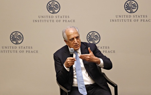 Jacquelyn Martin/AP/TT USA:s Afghanistansändebud Zalmay Khalilzad ska ha anlänt till Qatar för fredssamtal med talibanerna. Arkivbild. Jacquelyn Martin/AP/TT USA:s Afghanistansändebud Zalmay Khalilzad ska ha anlänt till Qatar för fredssamtal med talibanerna. Arkivbild.