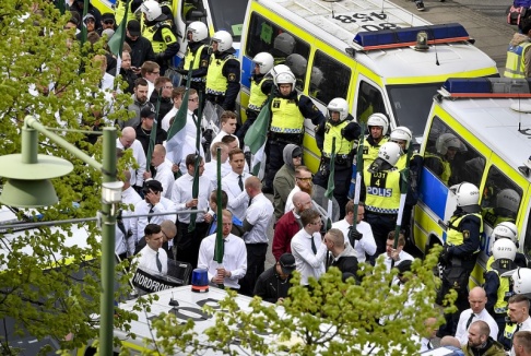 Björn Larsson Rosvall/TT Efter gårdagens nazistdemonstration i Kungälv inleder nu polisen arbetet med det rättsliga efterspelet. Arkivbild. Björn Larsson Rosvall/TT Efter gårdagens nazistdemonstration i Kungälv inleder nu polisen arbetet med det rättsliga efterspelet. Arkivbild.