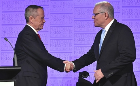 Mick Tsikas/AAP/AP/TT Bill Shorten och Scott Morrison vid en valdebatt i australisk tv i förra veckan. Mick Tsikas/AAP/AP/TT Bill Shorten och Scott Morrison vid en valdebatt i australisk tv i förra veckan.